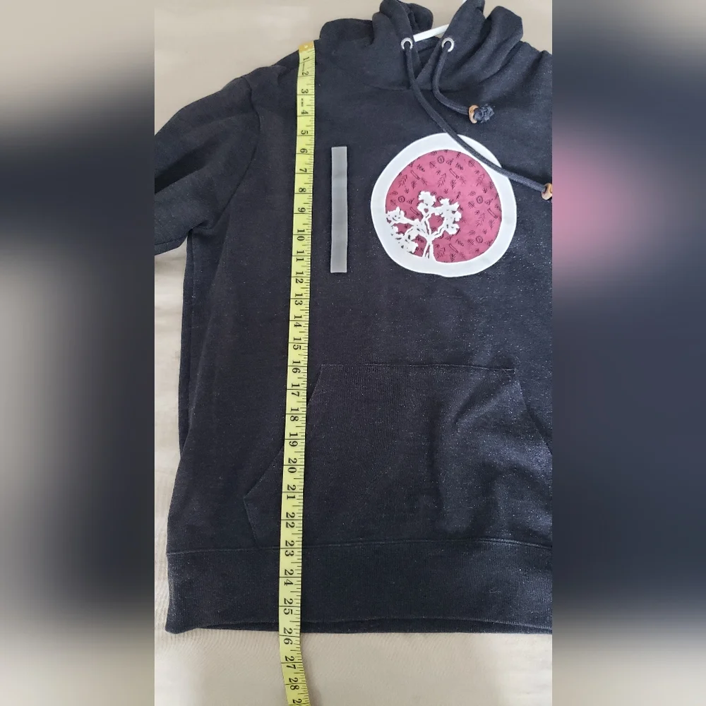 tentree Women's  Gray Hoodie with Graphic Design - Picture 5 of 5